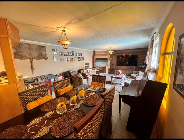 8 BEDROOM HOUSE FOR SALE IN DALPARK